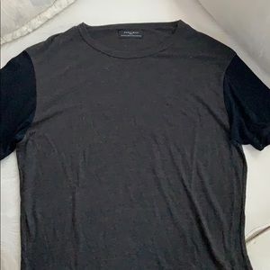 🛍 3/$10 Zara Men’s black & grey tee shirt